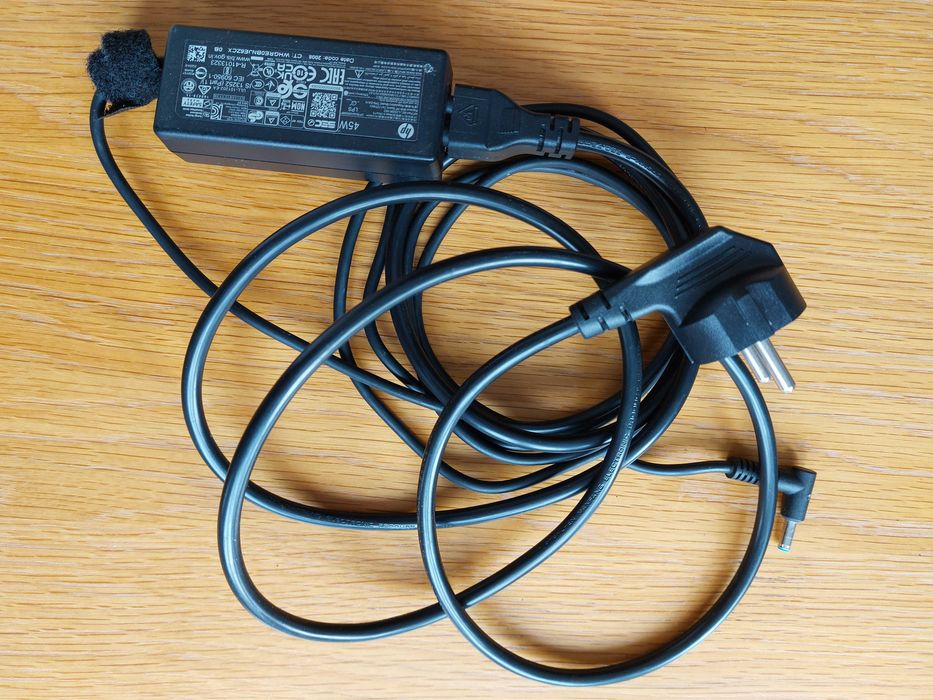 Portátil HP 15" - intel Core i5 - 1035 GI - CPU - 1.00GHz