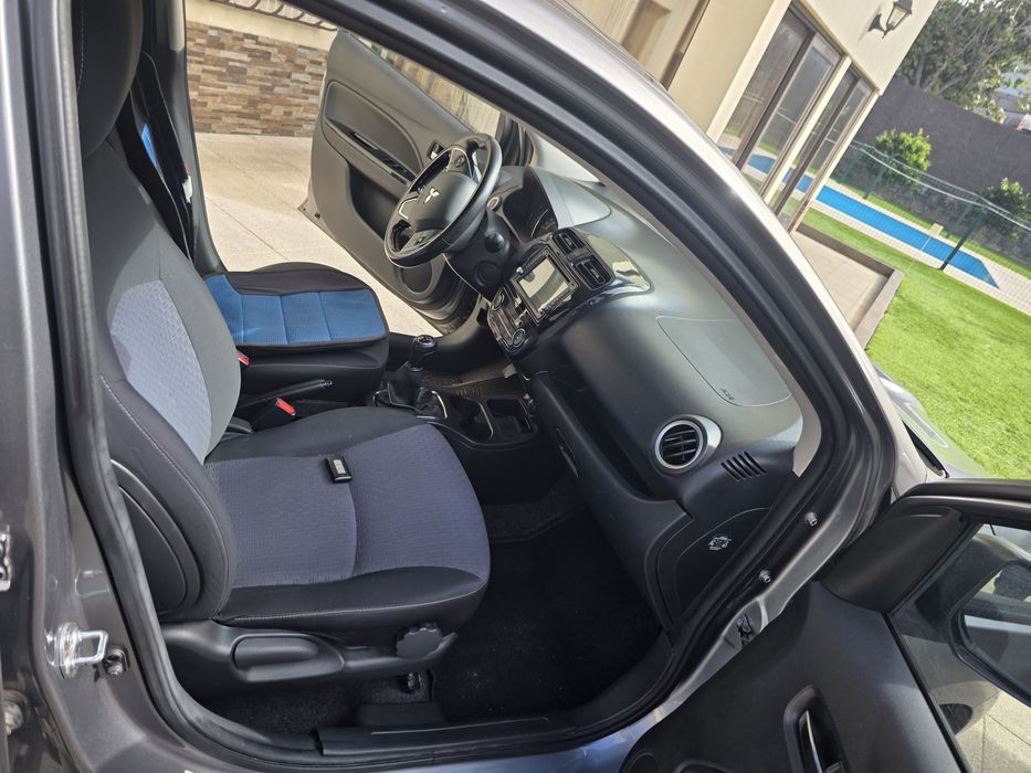 Mitsubishi Space star com 54.000 km de 2017