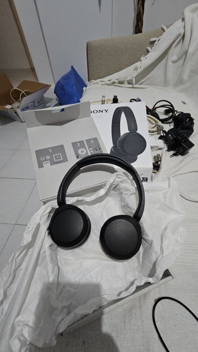 Auscultadores da Sony WH-CH520