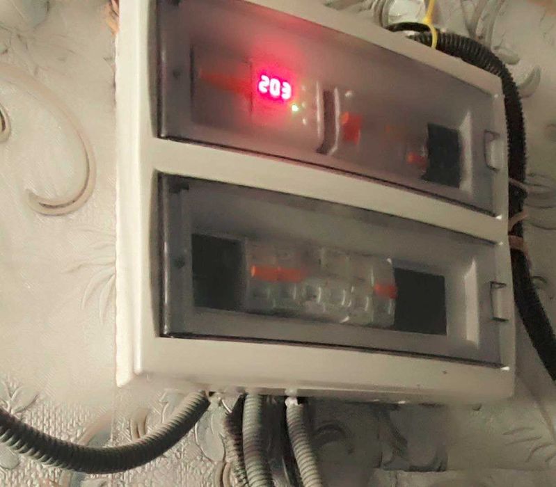 Продам теплий будинок зі зручностями в Дергачах.