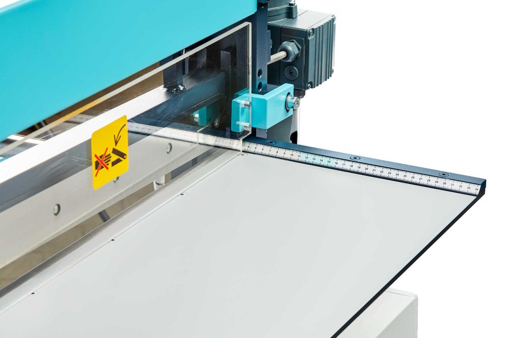 Nożyce gilotynowe Gilotyna mechaniczna MAZANEK