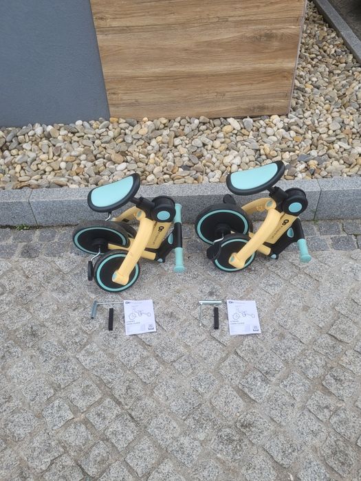 Triciclo para criança (gémeos)