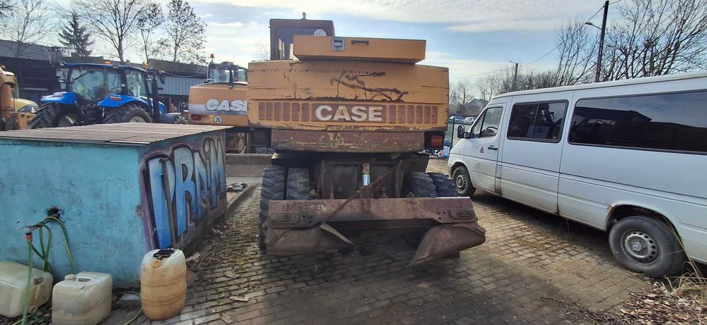 Sprzedam Koparkę CASE model 688