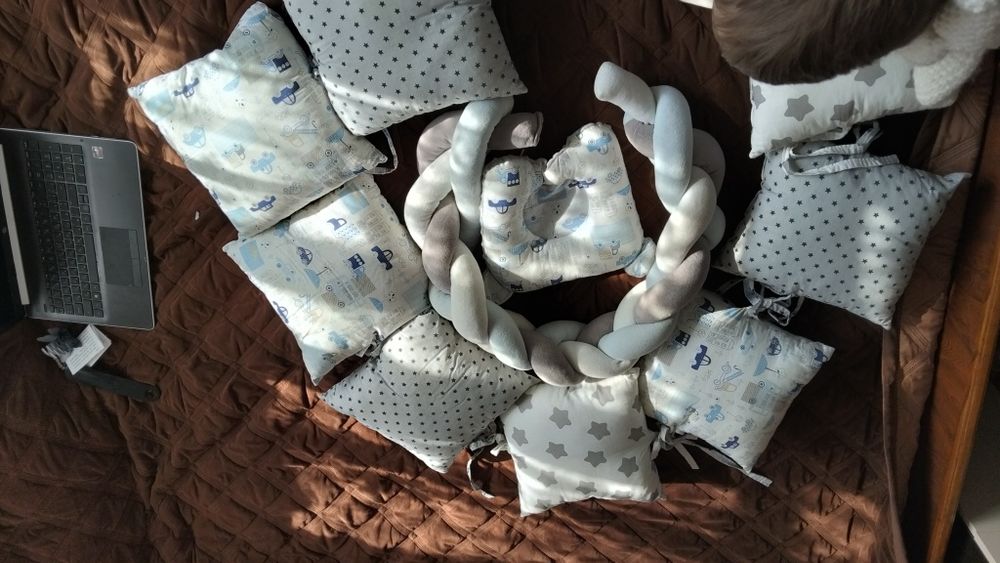 Бортики для кроватки косичка і подушечка