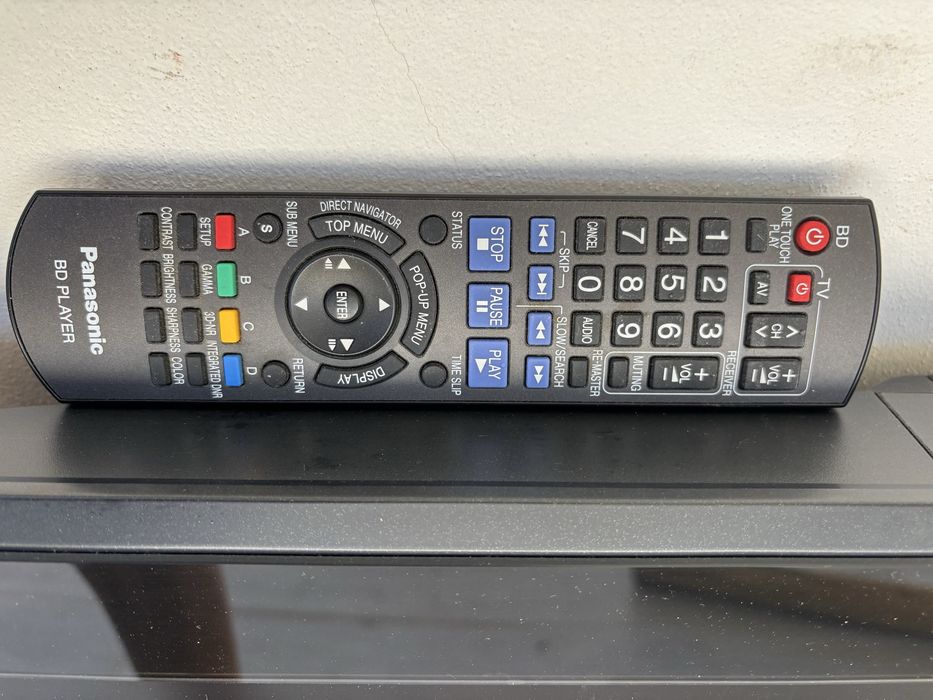 TV Panasonic 42” com comando