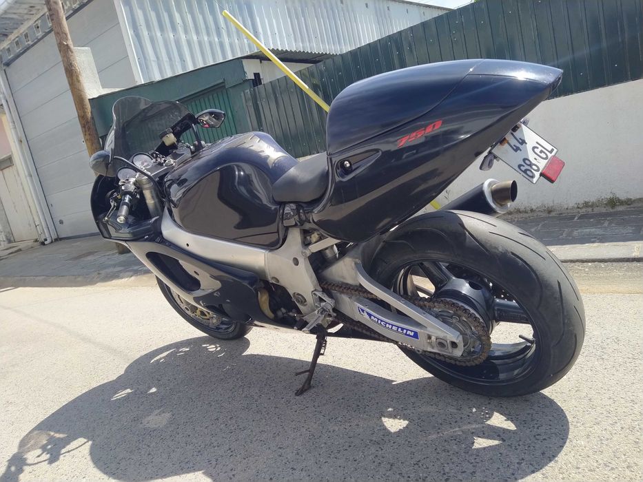 Suzuki GSX-R 750 SRAD - Possível troca ou retoma