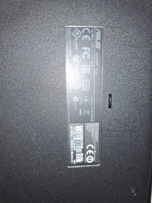 Portátil computador ASUS F553M