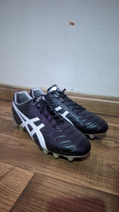 Копочки asics для футболу