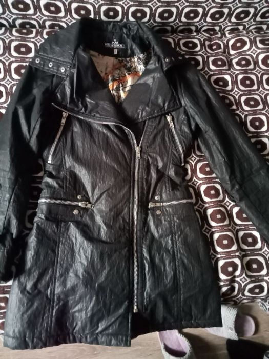 Продам легкий плащ