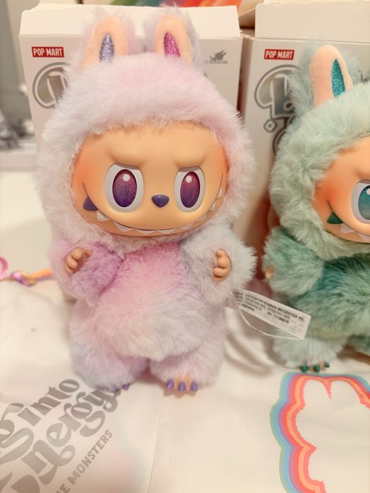 Labubu V3 Big into energy (original)