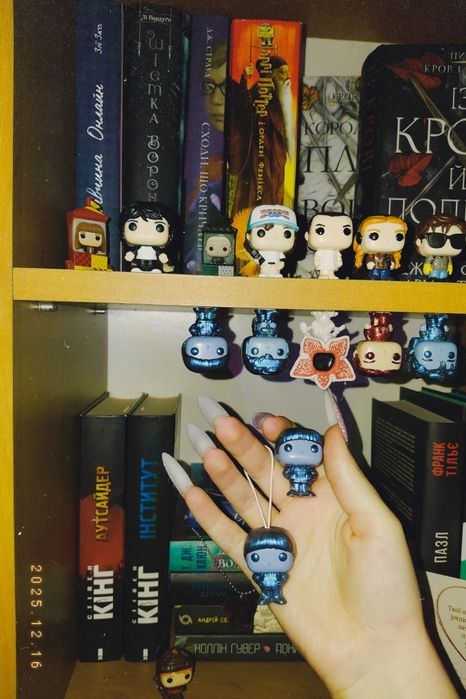 Kinder joy stranger things обмін Вілла з вивороту