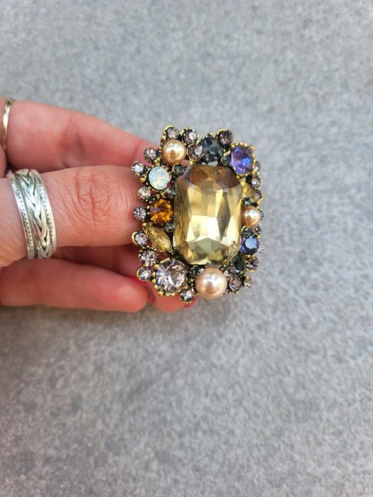 Broszka w stylu vintage