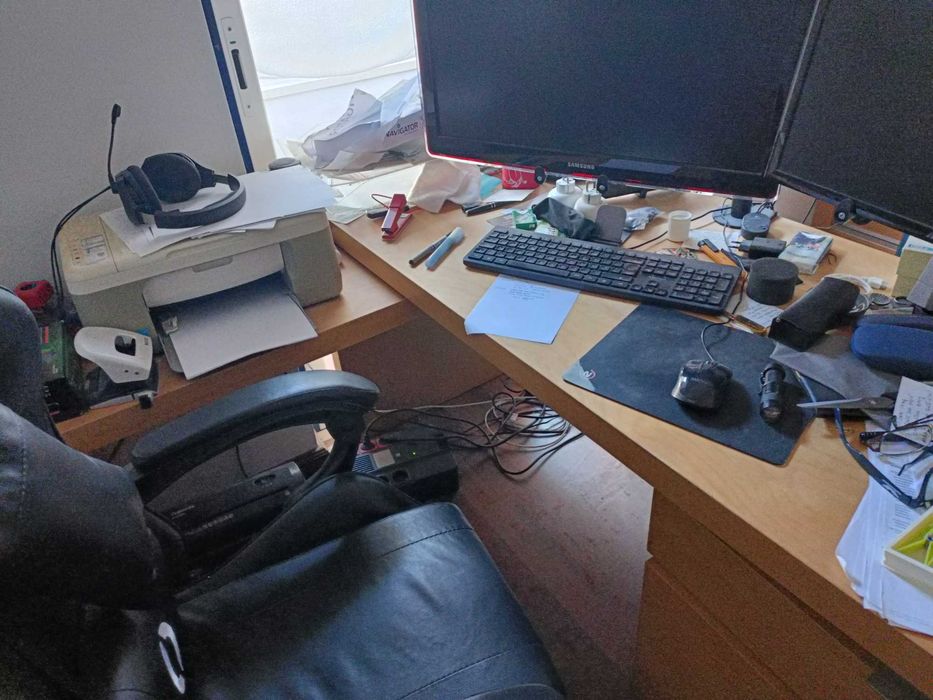 Secretária para Computador