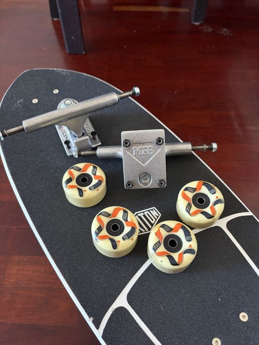 Skate trucks e rodas profisional