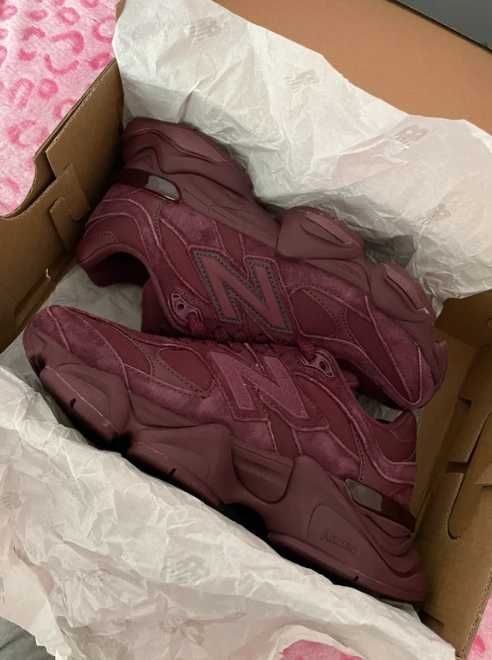 New Balance 9060 Burgundy R.40.5