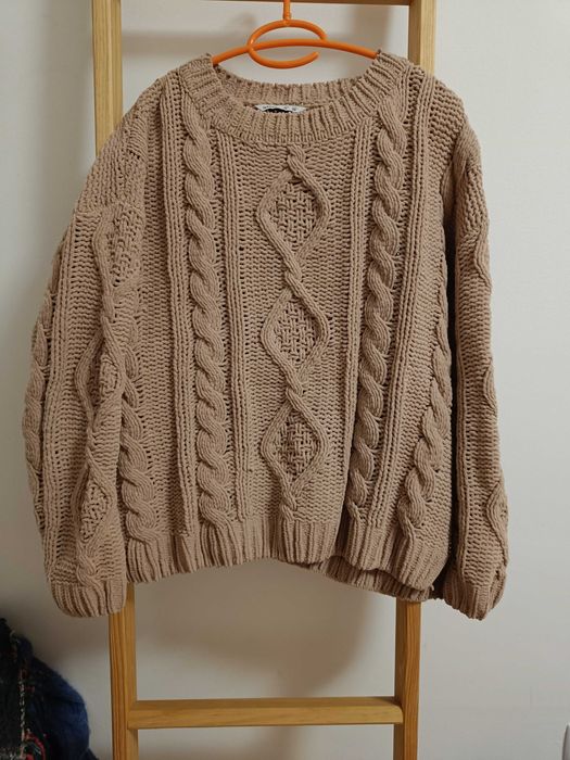 Camisola de malha grossa beje