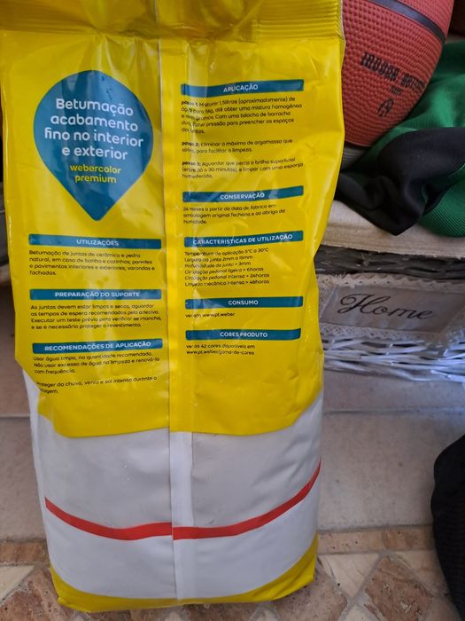 Betumaçao acabamento fino no interior e exterior