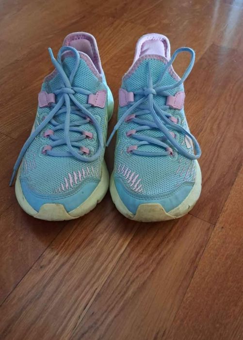Ténis marca Decathlon
