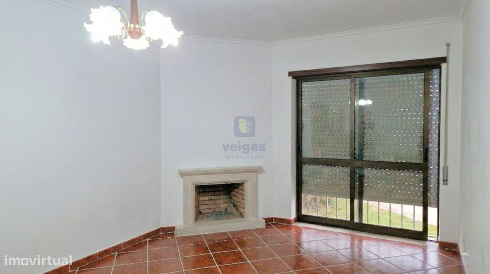 Apartamento T1 na Marinha Grande, rés-de-chão, aquecimento central, 2