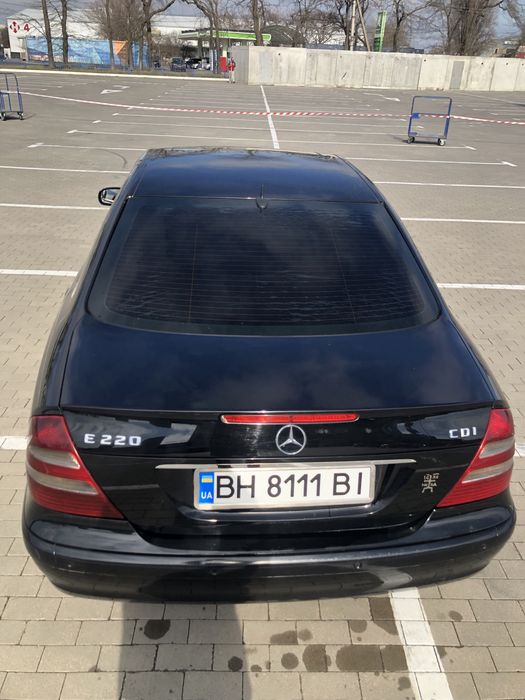 Продам Mercedes  Benz e211 2.2 cdi