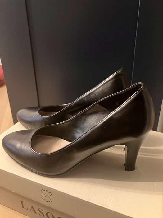 Buty na obcasie 37