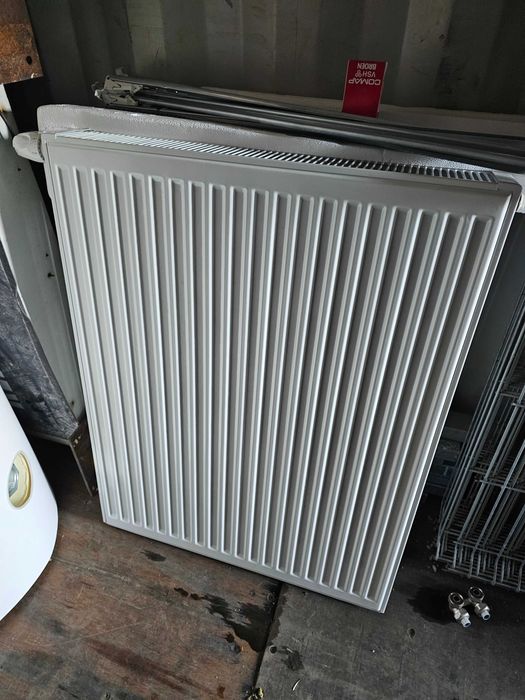 Grzejniki CV22 900x600