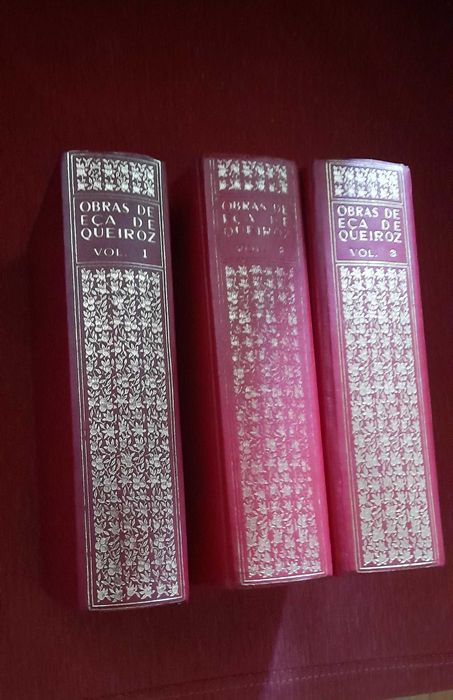 Obras de Eça de Queiroz Lello 3 volumes