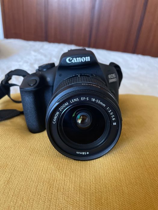 Máquina Fotográfica Canon 2000D