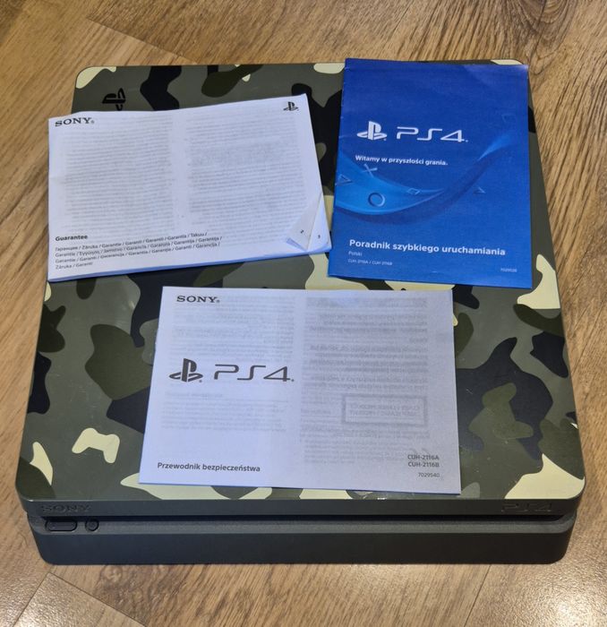 SONY PS4 1TB slim CAMO plus kamera
