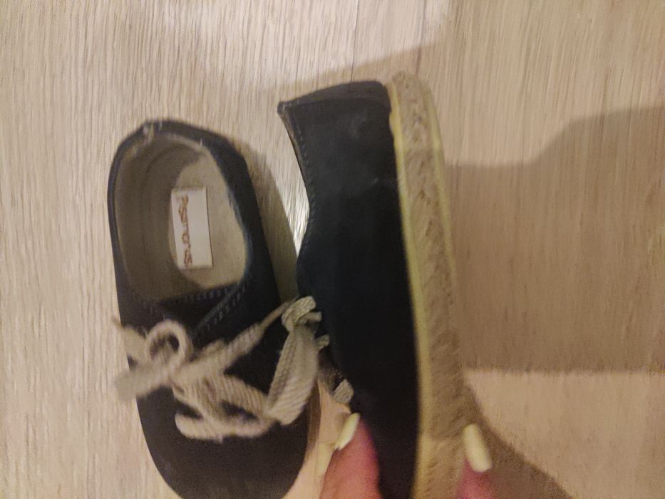 Sapatos criança tamanho 23 Pisamonas