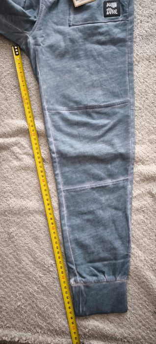 Nowe spodnie dresowe coccodrillo r. 140 regular