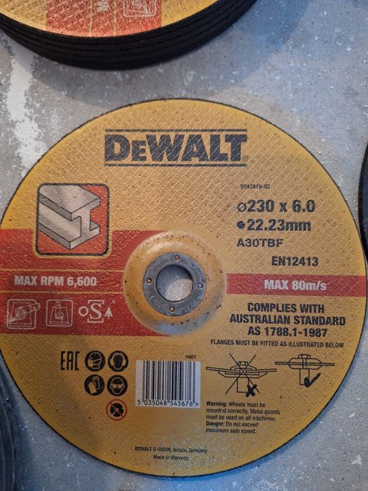 Tarcze do szlifowania metalu 230X22,23 DEWALT DT43919