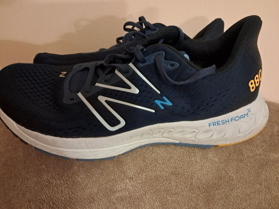 Продам чоловічі кросівки New Balance 45.5.Б/у