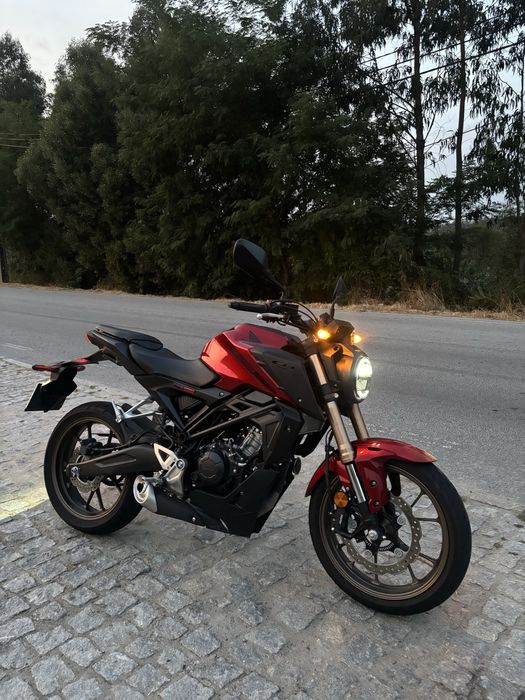 Honda CB125R 2024
