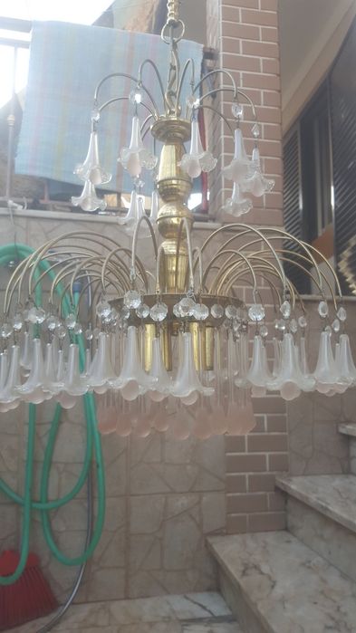candeeirode teto com pendentes em cristal