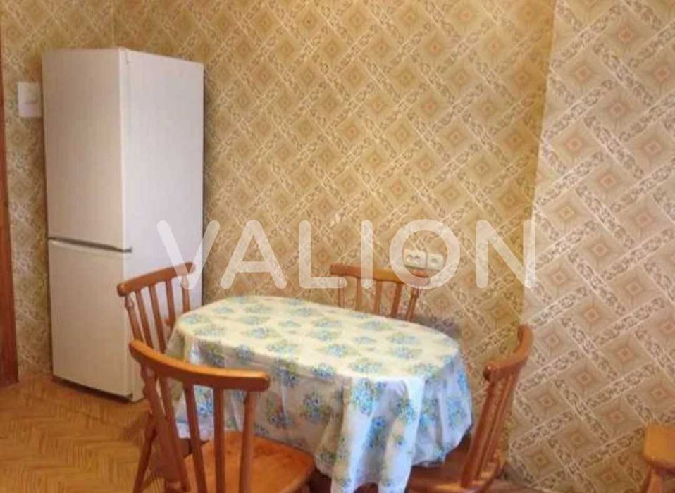 Продам 2кім.квартиру, 77кв.м., Солом'янський район Чоколівка вул.Донецька,37/19