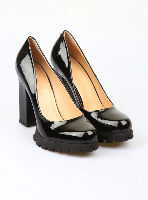 Лаковані туфлі 25.5 40 каблук 12 см