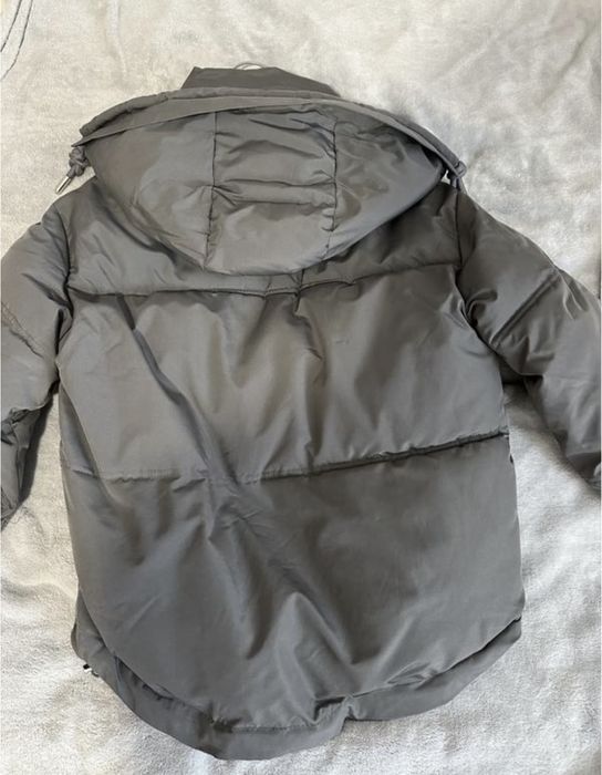 Куртка жіноча сіра