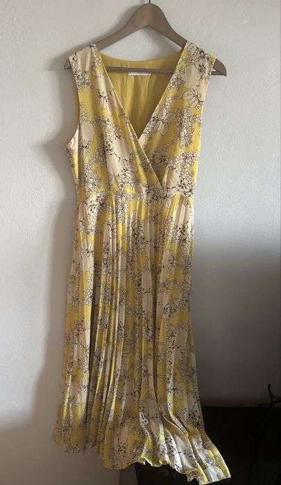 Plisowana sukienka Mango r M