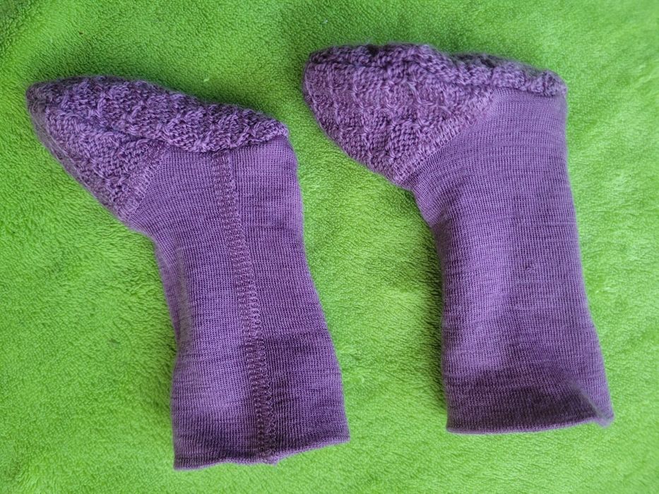 Joha r 60 merino wełna 100proc merino wełna skarpetki niechodki papcie