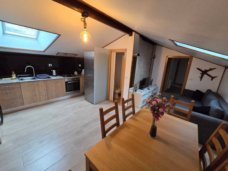 Vende-se Casa T3 + T2