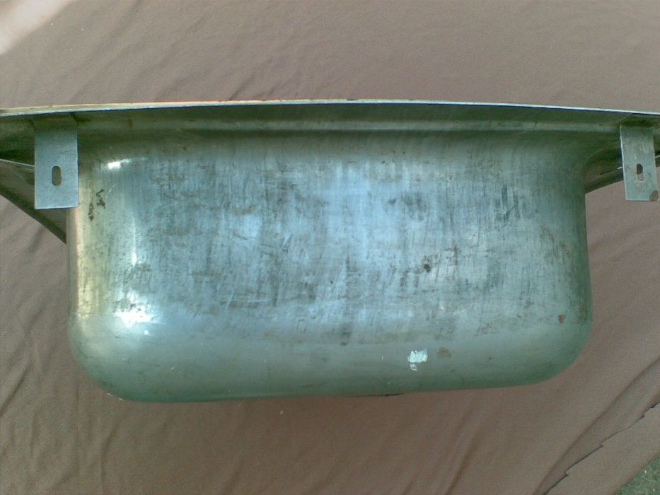 Мойка кухонная  со смесителем