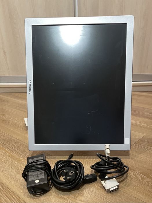 Монітор Samsung 19ʼʼ