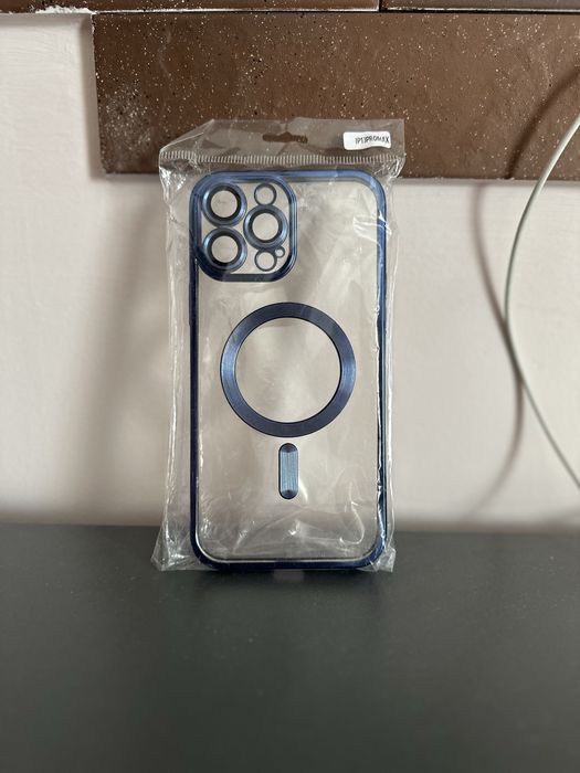 Чехол 13 pro max новий