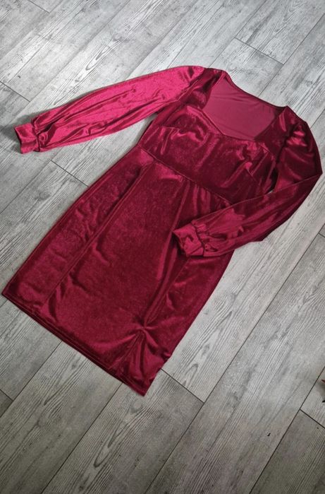 Sukienka z weluru, rozmiar L