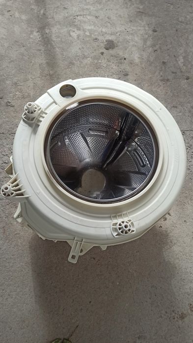 Бак стиральной машины в сборе с барабаном indesit