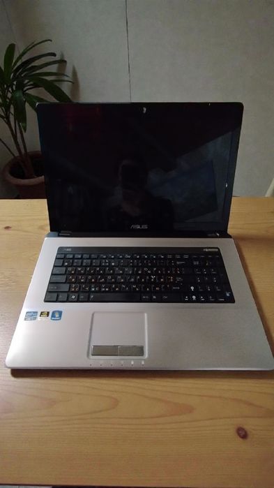 Ноутбук в гарному стані 9/10