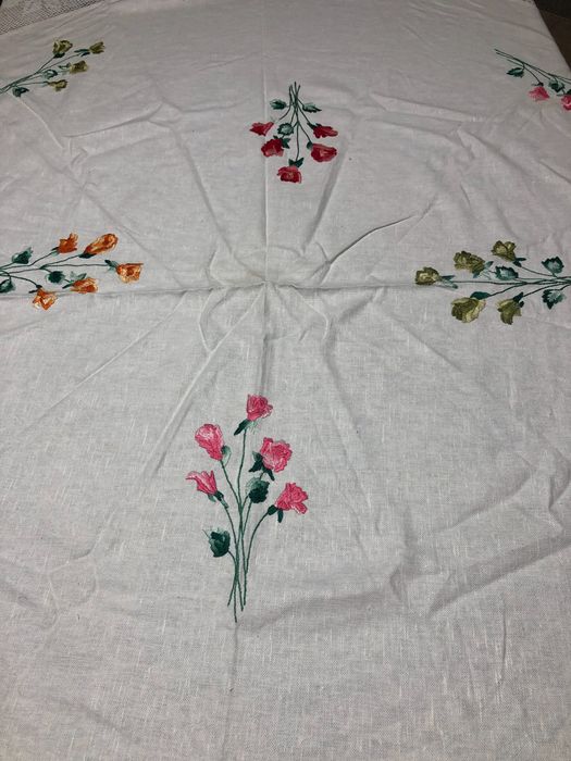 Toalha em renda feita à mão