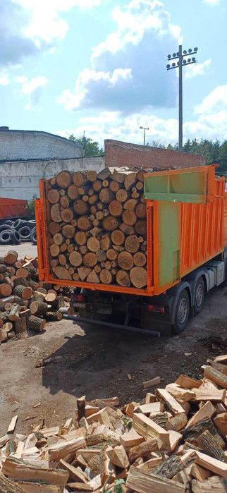 Дубові дрова у Харкові | Колоті або в чурках | Доставка