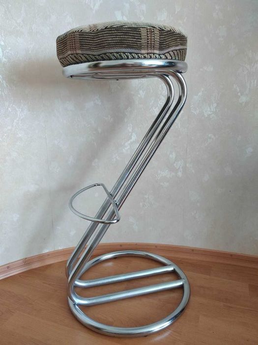 Високий стілець. Зета Хокер. Барні меблі. Відправка!